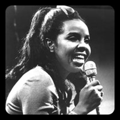  Gladys Knight 